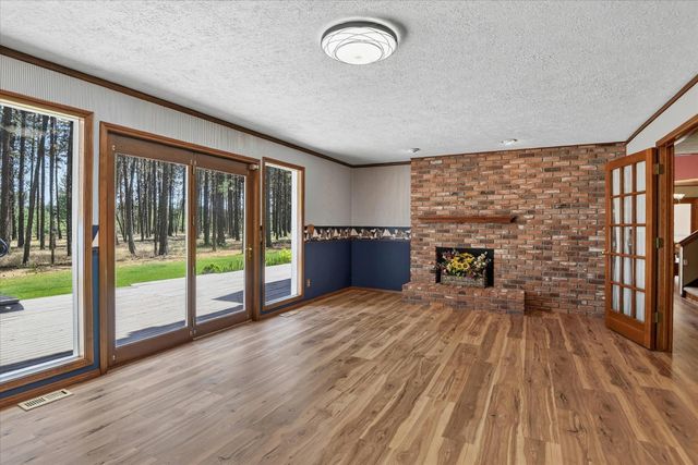 17016 N Saddle Hill Rd, Colbert, WA 99005