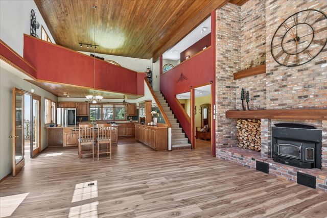 17016 N Saddle Hill Rd, Colbert, WA 99005