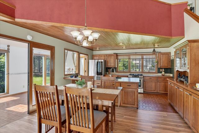 17016 N Saddle Hill Rd, Colbert, WA 99005