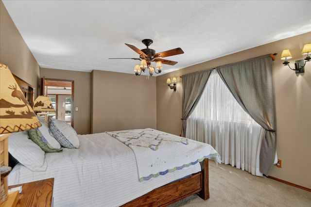 17016 N Saddle Hill Rd, Colbert, WA 99005