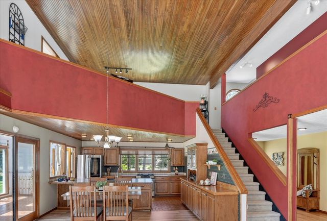 17016 N Saddle Hill Rd, Colbert, WA 99005