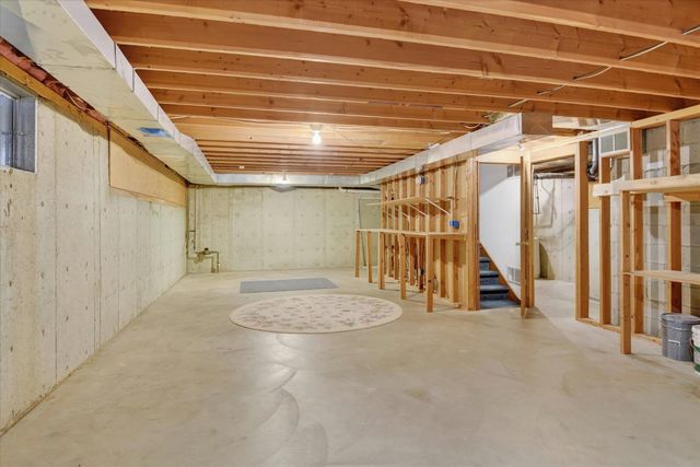 17016 N Saddle Hill Rd, Colbert, WA 99005