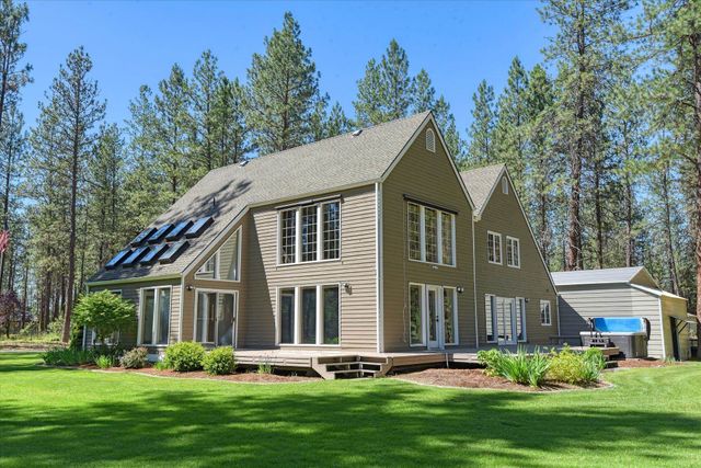 17016 N Saddle Hill Rd, Colbert, WA 99005