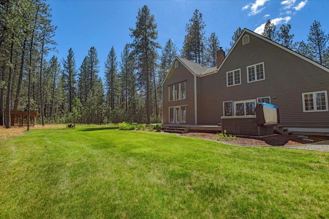 17016 N Saddle Hill Rd, Colbert, WA 99005