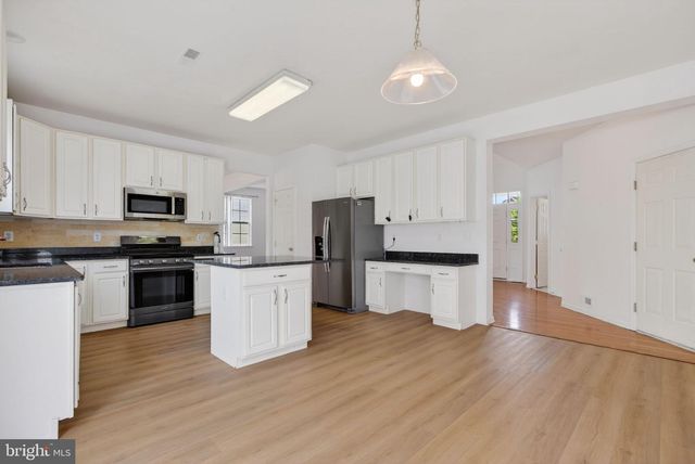 34 HILL FARM WAY, Woolwich Twp, NJ 08085