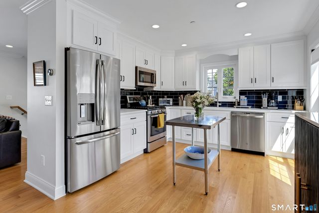 20 Third Street 23, Stamford, CT 06905