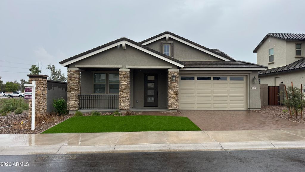 18747 W MONTEROSA Street, Litchfield Park, AZ 85340