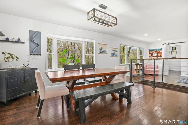 5 Spoke Drive, Woodbridge, CT 06525