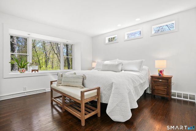 5 Spoke Drive, Woodbridge, CT 06525