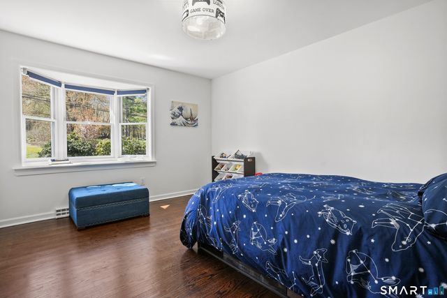 5 Spoke Drive, Woodbridge, CT 06525