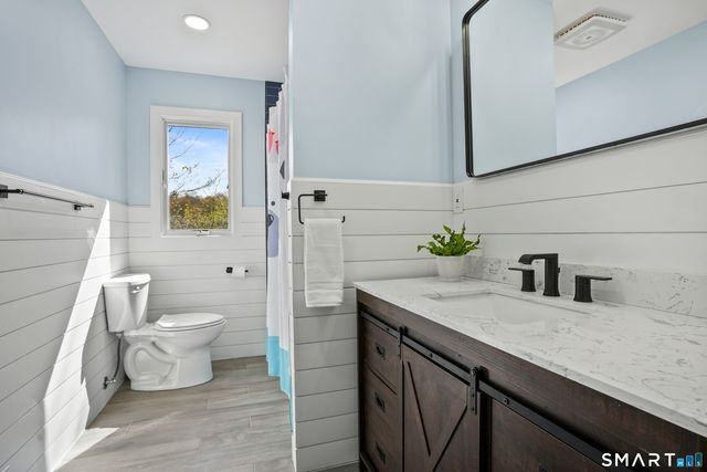 5 Spoke Drive, Woodbridge, CT 06525
