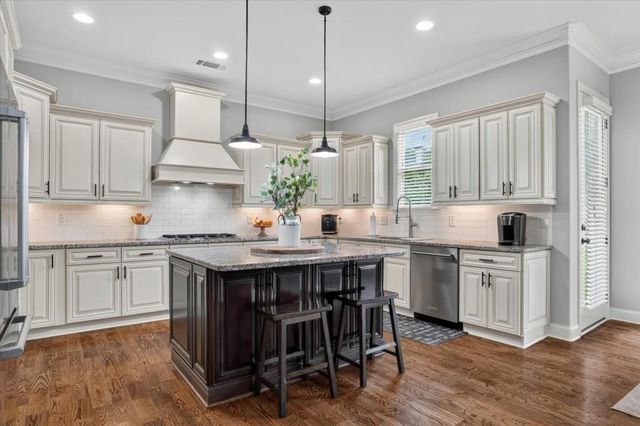 1332 KILMARNOCK Point NW, Kennesaw, GA 30152