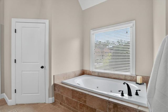 1332 KILMARNOCK Point NW, Kennesaw, GA 30152