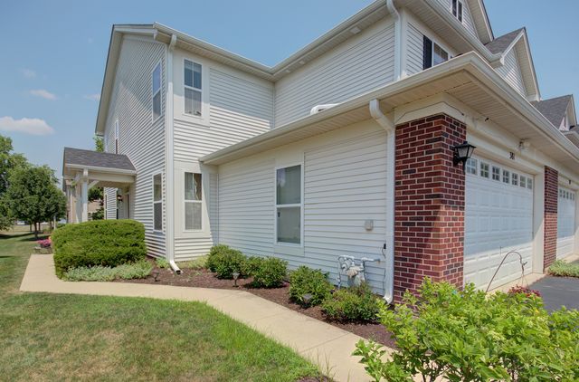 381 Chesapeake Lane, Oswego, IL 60543