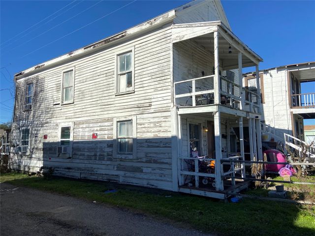 1307 34th Street, Galveston, TX 77550