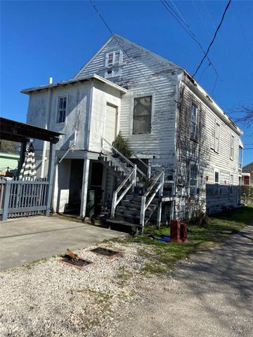 1307 34th Street, Galveston, TX 77550