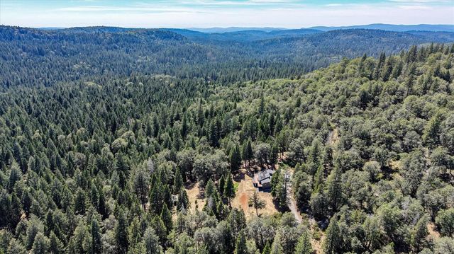 19720 Legacy Ln, Nevada City, CA 95959