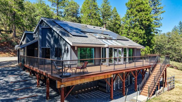 19720 Legacy Ln, Nevada City, CA 95959