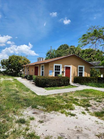 727 22nd Street B, West Palm Beach, FL 33407