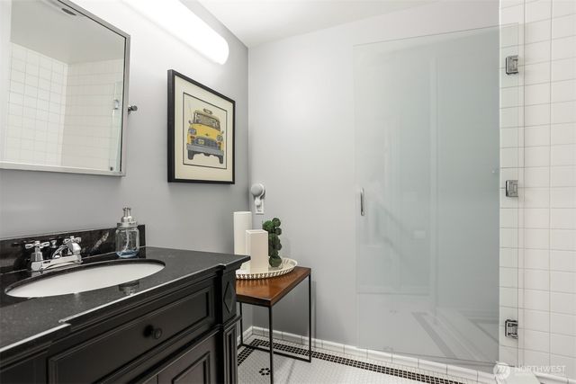 2301 Rosemont Place W, Seattle, WA 98199