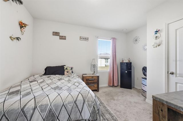 706 CHINOY ROAD, Davenport, FL 33837