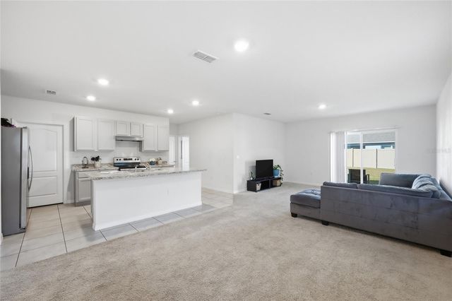 706 CHINOY ROAD, Davenport, FL 33837