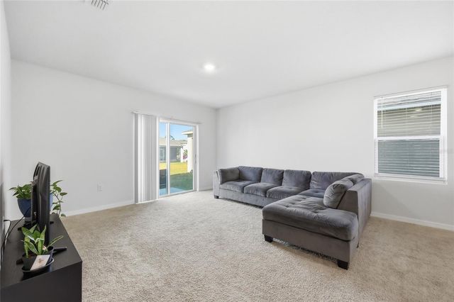 706 CHINOY ROAD, Davenport, FL 33837