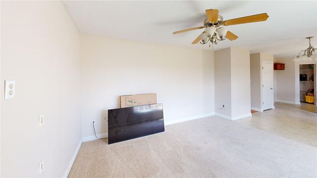 104 Whitetail Dr, Chippewa Twp, PA 15010