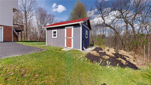 104 Whitetail Dr, Chippewa Twp, PA 15010