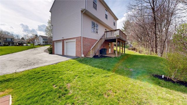 104 Whitetail Dr, Chippewa Twp, PA 15010