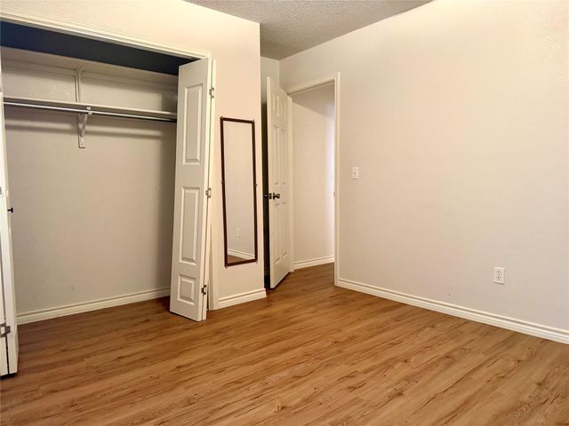 25 Salado DR, New Braunfels, TX 78130