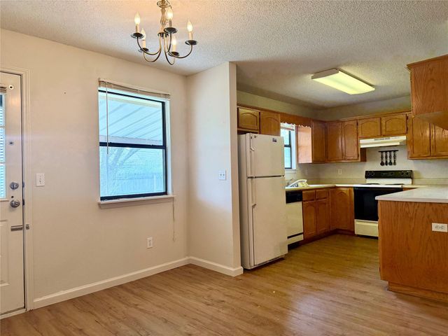 25 Salado DR, New Braunfels, TX 78130