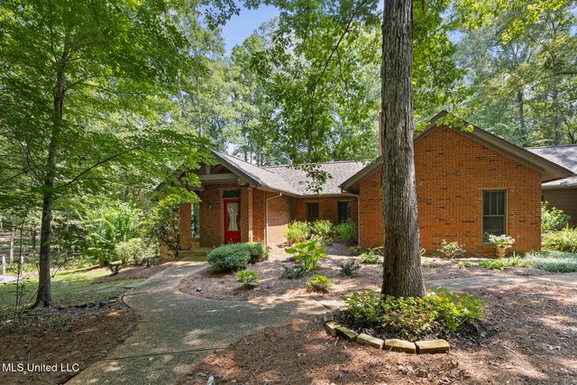 180 Grants Ferry Circle, Brandon, MS 39047