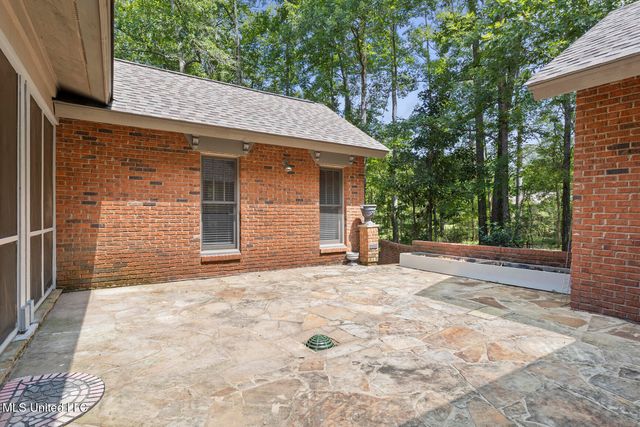 180 Grants Ferry Circle, Brandon, MS 39047