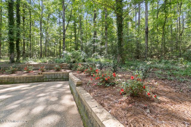 180 Grants Ferry Circle, Brandon, MS 39047