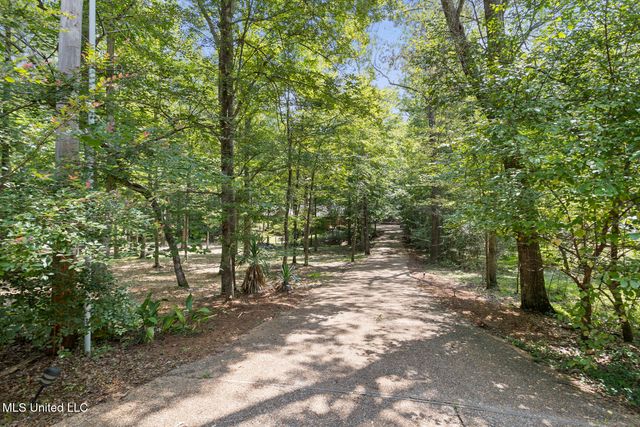 180 Grants Ferry Circle, Brandon, MS 39047