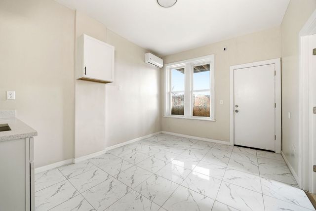 1621 S Lawndale Avenue 2-1, Chicago, IL 60623