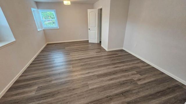 9327 Leader Street, Houston, TX 77036