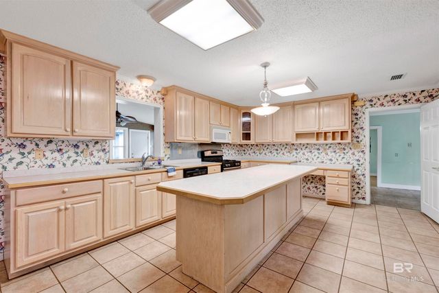 415 Rosa Avenue, Fairhope, AL 36532