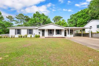 415 Rosa Avenue, Fairhope, AL 36532