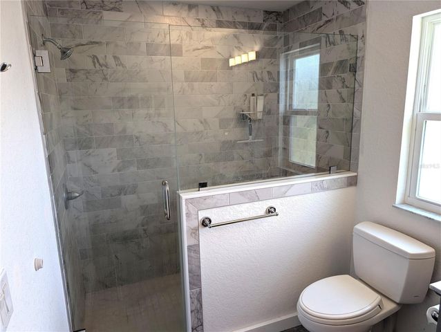381 NOLANE LANE, Polk City, FL 33868