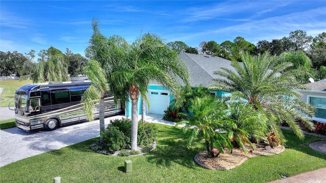 381 NOLANE LANE, Polk City, FL 33868
