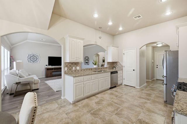 7621 E 83rd Street North, Owasso, OK 74055