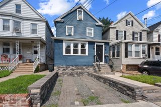 93 WEST 27TH ST, Bayonne, NJ 07002