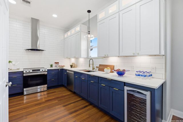 215 E Mulberry, San Antonio, TX 78212