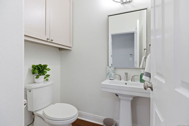 215 E Mulberry, San Antonio, TX 78212