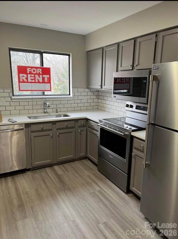 2901 Heathstead Place G, Charlotte, NC 28210
