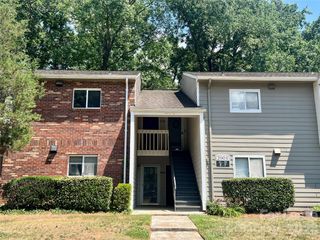 2901 Heathstead Place G, Charlotte, NC 28210