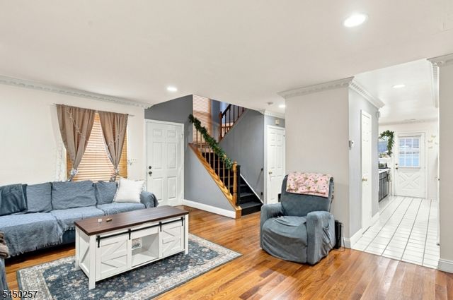 36 Byrnes Ln E, Sayreville Boro, NJ 08872