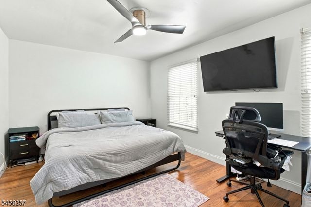 36 Byrnes Ln E, Sayreville Boro, NJ 08872